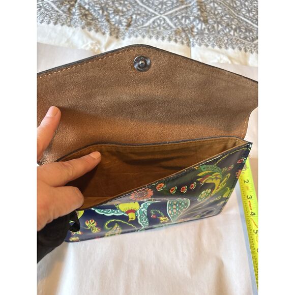 Patricia Nash Leather Foldover Clutch Wallet Floral Bird Print NWOT - Picture 3 of 5